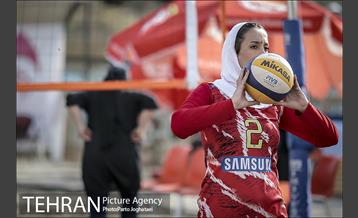 مسابقات والیبال ماسه‌ای زنان تهران 8