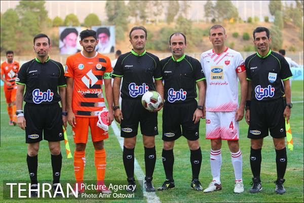 دیدار تیم‌های سایپا و پرسپولیس در لیگ برتر فوتبال ایران 13