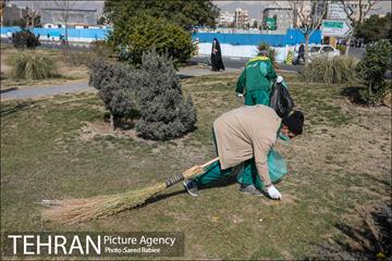 خدمات شهرداری تهران در پایان راهپیمایی ۲۲ بهمن-2 5
