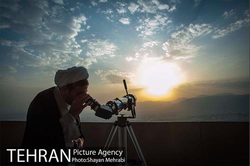 استهلال هلال ماه شوال از فراز برج میلاد تهران 1