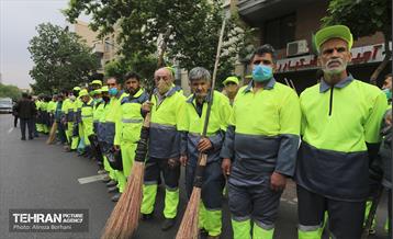 حضور پرسنل خدمات شهری در مسیر راهپیمایی روز قدس 15