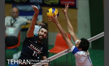 دیدار پیکان تهران و پارسه تهران در لیگ برتر والیبال 17