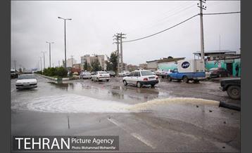 تخلیه آب از منازل مسکونی شهر آق قلا1