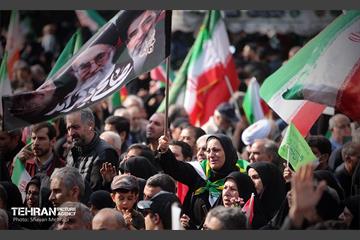 تشییع پیکر مطهر شهدای ناوشکن دنا 21