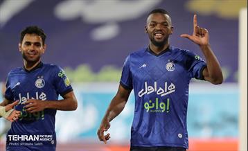 دیدار تیم های فوتبال استقلال تهران و مس کرمان 26