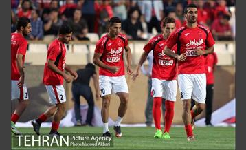 دیدار دو تیم پرسپولیس تهران و فولاد خوزستان