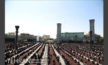 مراسم عزاداری ظهر عاشورا در میدان امام حسین(ع) 14