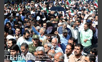 مراسم تشییع پیکرهای مطهر ۱۵۰ شهید تازه‌ تفحص‌ شده دفاع مقدس 13