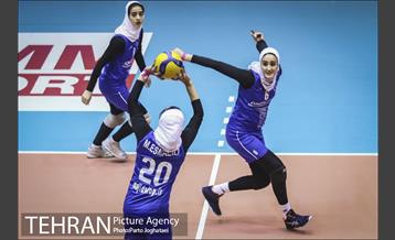 قهرمانی زود هنگام والیبال زنان سایپا تهران 11