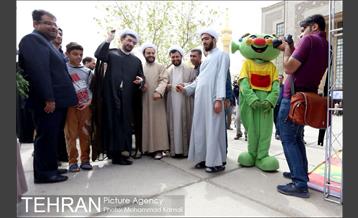 بازدید معاون فرهنگی و اجتماعی شهرداری از نمایشگاه عطر یاس 1