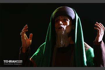 نمایش آیینی خانه ای از گل و اندوه 53