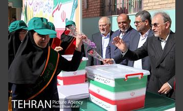 آیین انتخابات شهردار مدرسه با حضور دکتر نجفی 38