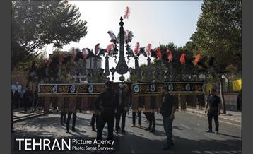 عزاداری روز عاشورا در محله دولت آباد  14