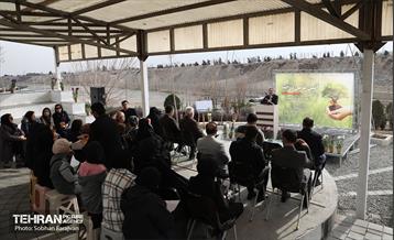 آئین غرس درخت به پاسداشت شهدای منطقه ۵ 19