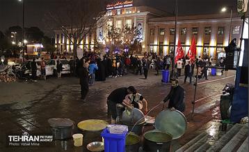 چایخانه‌ حضرت زهرا (س) در میدان راه‌آهن 4