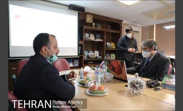 بازدید نماینده مجلس شوراى اسلامى از شرکت کنترل کیفیت هواى تهران 2