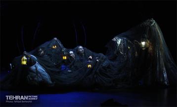 نمایش کرکس‎‎ 24