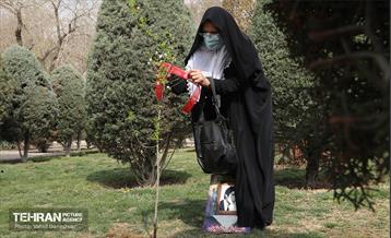 مراسم‌ کاشت نهال در بوستان بهاران منطقه ۱۷