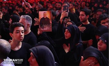 آئین بدرقه زائران اربعین در میدان آزادی 24