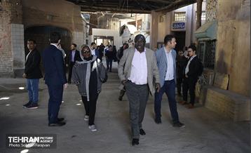 بازدید سفرای خارجی از منطقه ۲۱ 13