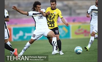 دیدار راه آهن و سپاهان در لیگ برتر فوتبال 25