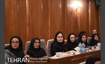 مراسم تکریم و معارفه مدیرعامل و هیات مدیره شهر سالم 18