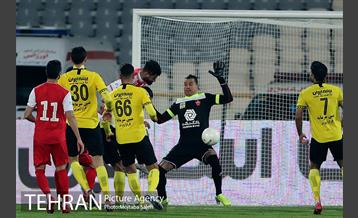 دیدار تیم های فوتبال پرسپولیس و سپاهان 10