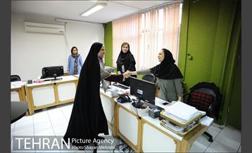 حضور زهرا نژاد بهرام در مرکز ارتباطات شهرداری تهران 25