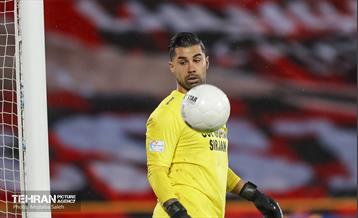 دیدار تیم های فوتبال پرسپولیس و گل گهر سیرجان 14