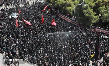 عزاداری ظهر عاشورا در میدان شهید طهرانی مقدم