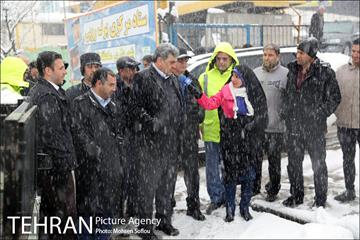 بازدید شهردار تهران از ستاد برف روبی شهرداری منطقه شش 17
