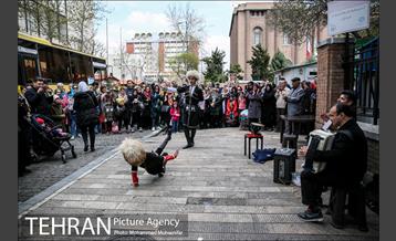 بازدید فعالان فضای مجازی از اماکن دیدنی تهران 1