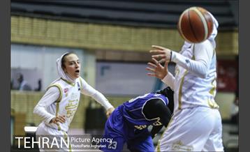 دیدار بسکتبال زنان  مهرام و گروه بهمن تهران 13