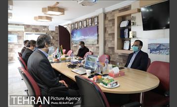 بازدید نماینده مجلس شوراى اسلامى از شرکت کنترل کیفیت هواى تهران 15