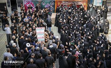 مراسم تشییع و خاکسپاری لاله های زهرایی در منطقه 5