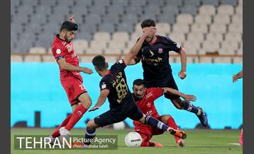 دیدار تیم های فوتبال پرسپولیس و نساجی  26