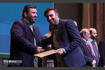 آیین تجلیل از برگزیدگان مناطق 22 گانه 18