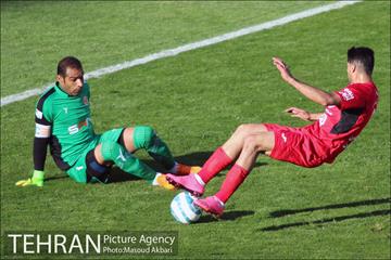 دیدار تیم های فوتبال پرسپولیس و پدیده