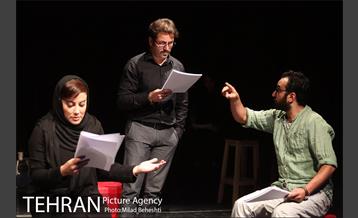 نمایشنامه خوانی مو‎ 4