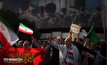 اجتماع مردمی در اعتراض به حمله آمریکا به تاسیسات هسته‌ای ایران 21