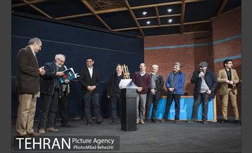 مراسم رونمایی از کتاب سال تصویرگران‎ 12