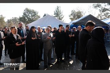 مراسم تشییع مرحوم محمدهادی چمران برادر مهدی چمران 15