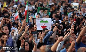 اجتماع مردمی در اعتراض به حمله آمریکا به تاسیسات هسته‌ای ایران 33