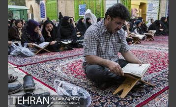 یک لقمه مهربانی در امام زاده علی اکبر 25