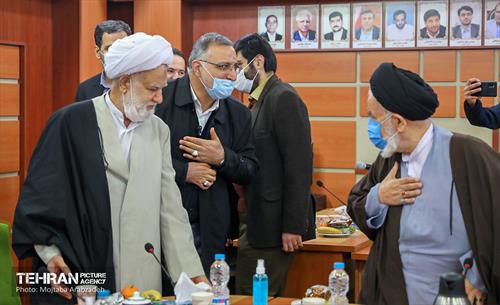 نشست هم اندیشی شهردار تهران با نخبگان منطقه 17