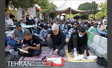 مراسم دعای عرفه در میدان امام حسین(ع) 16