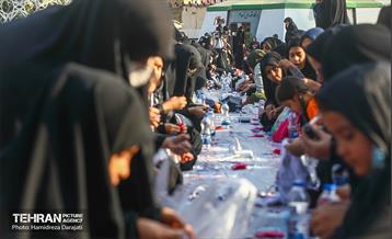 آیین آماده سازی دست سازه های نمدی برای کودکان اربعینی  9