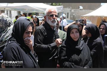 کلنگ‌زنی احداث ۲۴۰ واحد مسکونی آسیب‌دیده از جنگ رمضان 3