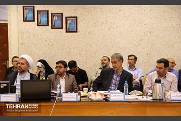 نشست هم‌اندیشی شهردار تهران با مدیران دانشگاه خواجه نصیرالدین طوسی 11