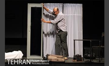 نمایش مستاجر‎ 7